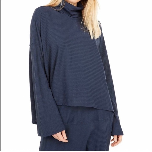 Free People Movement Can’t Handle This Turtleneck - Picture 2 of 10